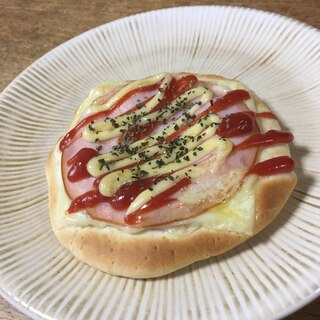 ハムチーズピザ